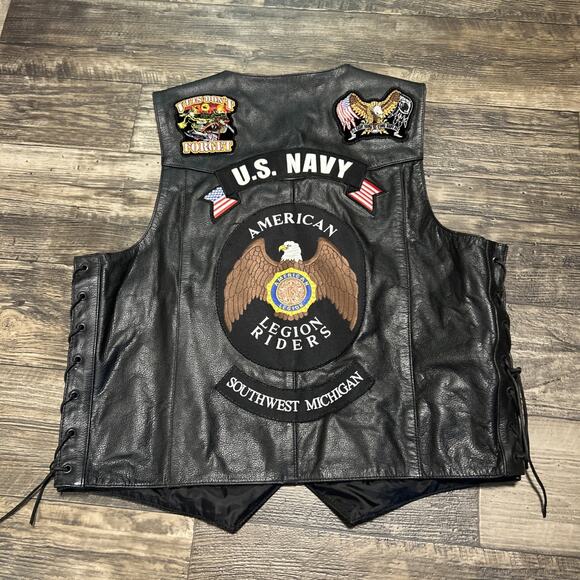 Leather braided Vest Black Patches Pins Leather Legion Veteran Navy biker men’s - Picture 7 of 11
